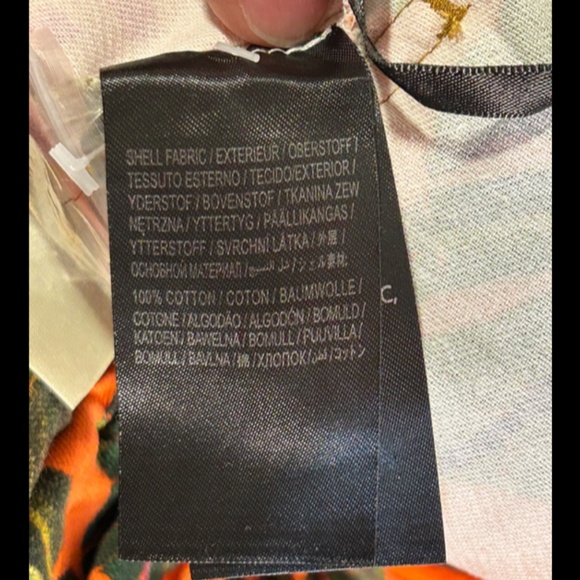 Farm Rio Blooming Garden Orange Shorts Size S - NWT - Picture 16 of 16